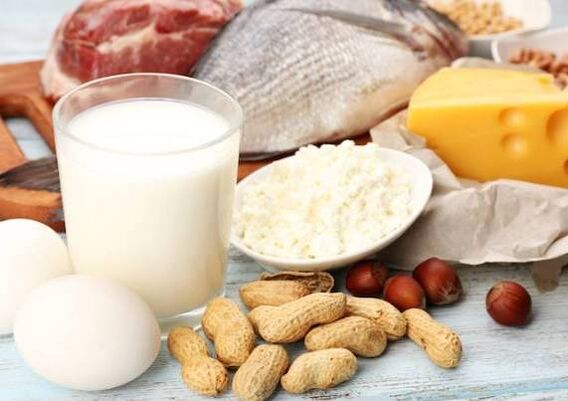 Кисломолочні продукти, риба, м'ясо, горіхи та яйця – раціон білкової дієти